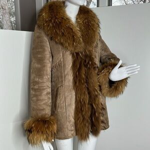 Natural Sz 6-8 Shearling with Real
Fox Fur Hidden Front Zipper Car Jacket Coat